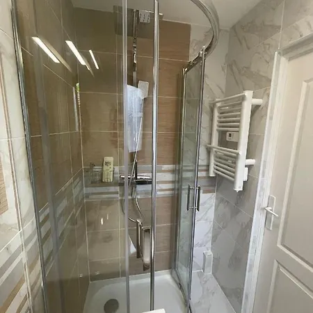 Cosy Entier, Parking Gratuit Dans La Rue * Dijon