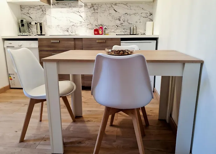 Апартаменты Cosy Entier, Parking Gratuit Dans La Rue