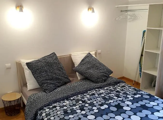 Апартаменты Cosy Entier, Parking Gratuit Dans La Rue Дижон