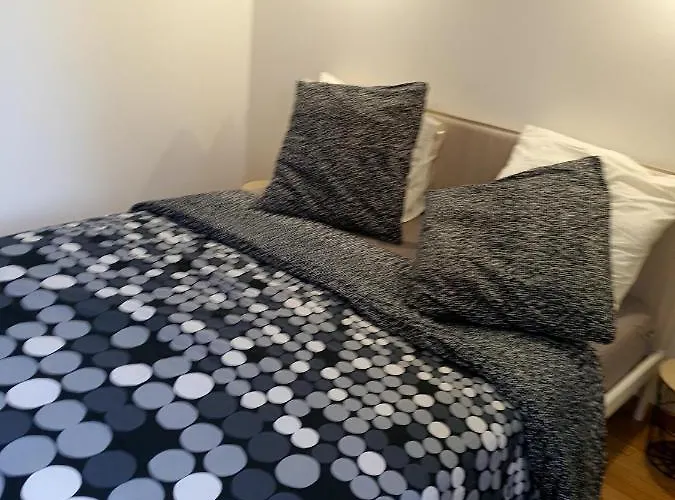 Апартаменты Cosy Entier, Parking Gratuit Dans La Rue Дижон