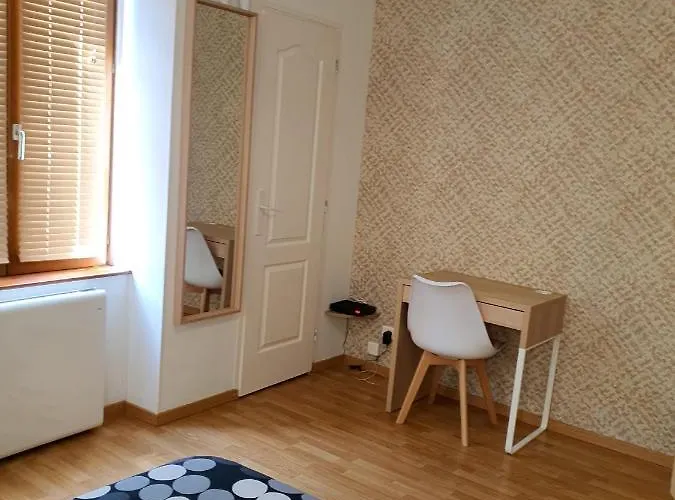 アパート Cosy Entier, Parking Gratuit Dans La Rue