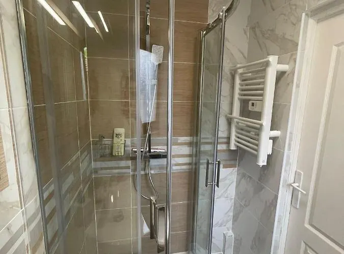 Cosy Entier, Parking Gratuit Dans La Rue * ディジョン